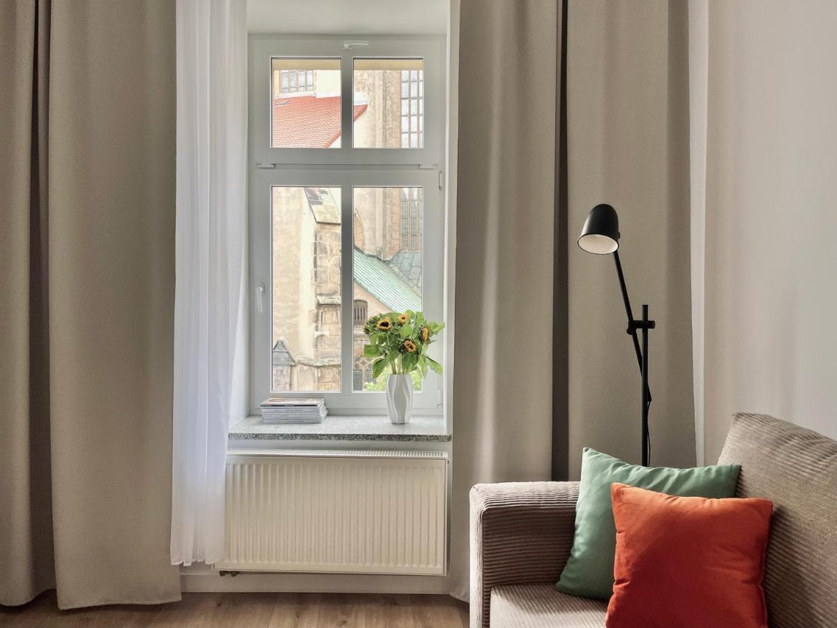 Luna Apartments Еленя-Гура Экстерьер фото